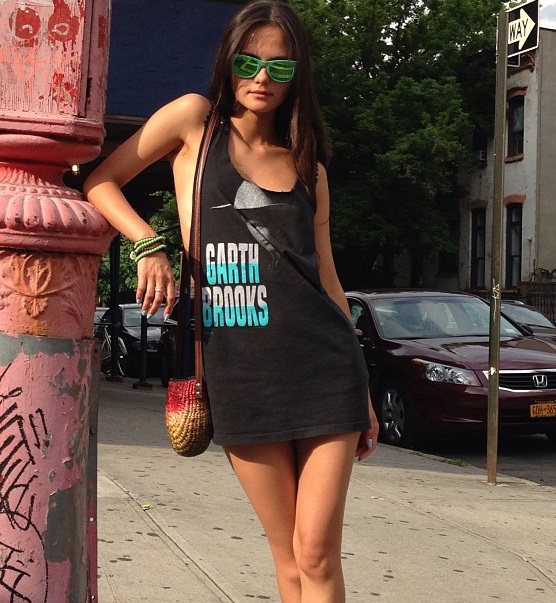 Солистка группы Фабрика Катя Ли прошлась по улицам Нью-Йорка без нижнего белья Звездная жизнь Катя Ли / Страница - 3