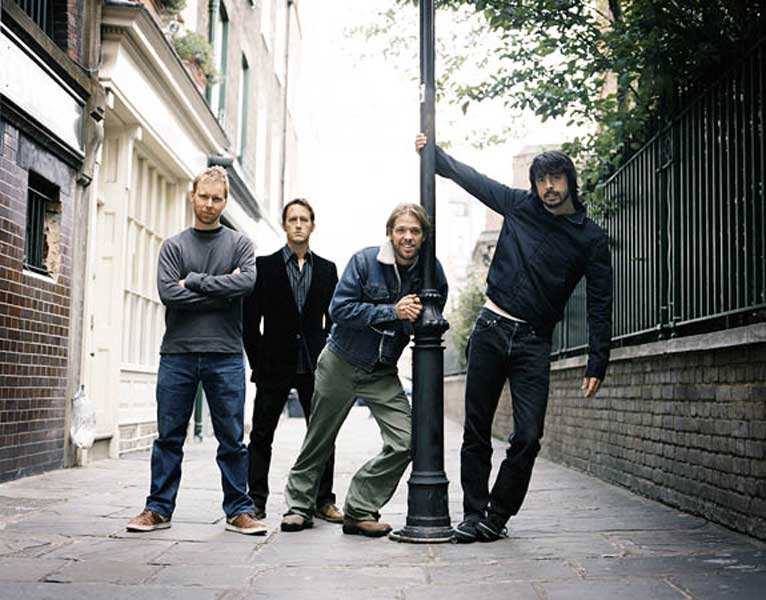 Foo Fighters Photo (  )   /  - 1