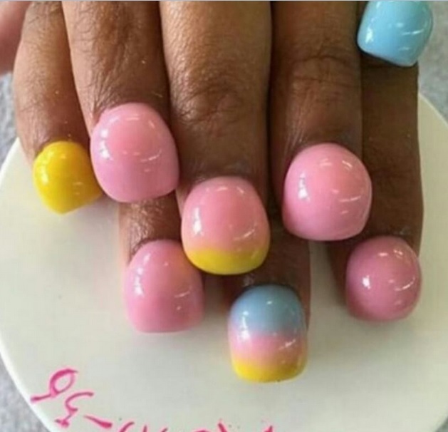 Ногти в пупырышках, объемный маникюр, bubble nails Фото