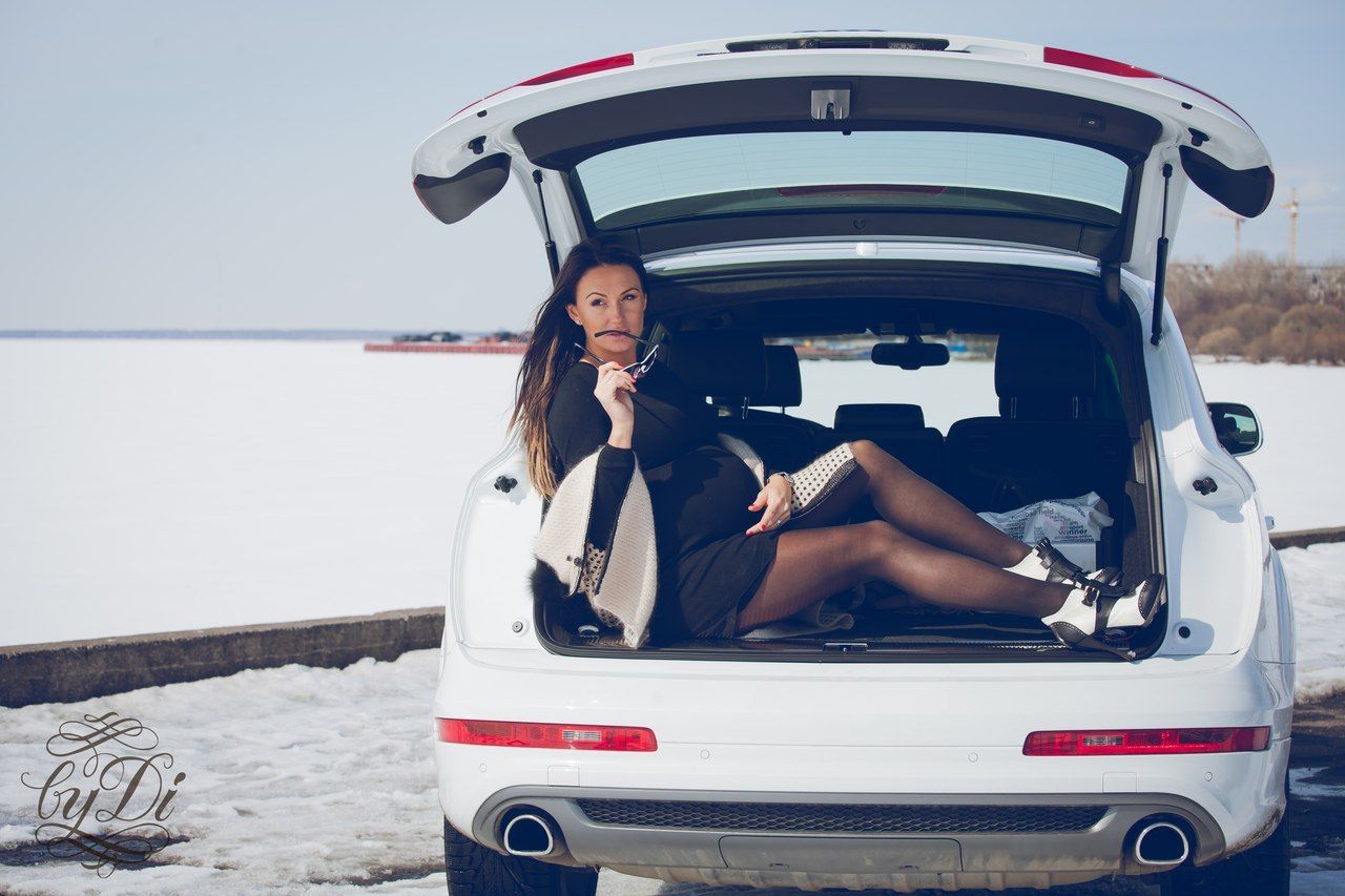 Екатерина Малафеева за рулем угнанного Range Rover Vogue
