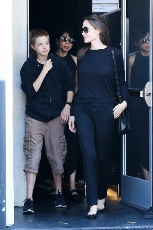 Angelina Jolie Photo (  )  ,     ,    /  - 4