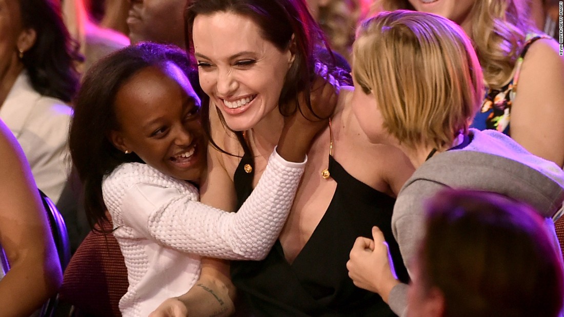  Анджелина Джоли на вручение премии Kid's Choice Awards (28 марта 2015 год)