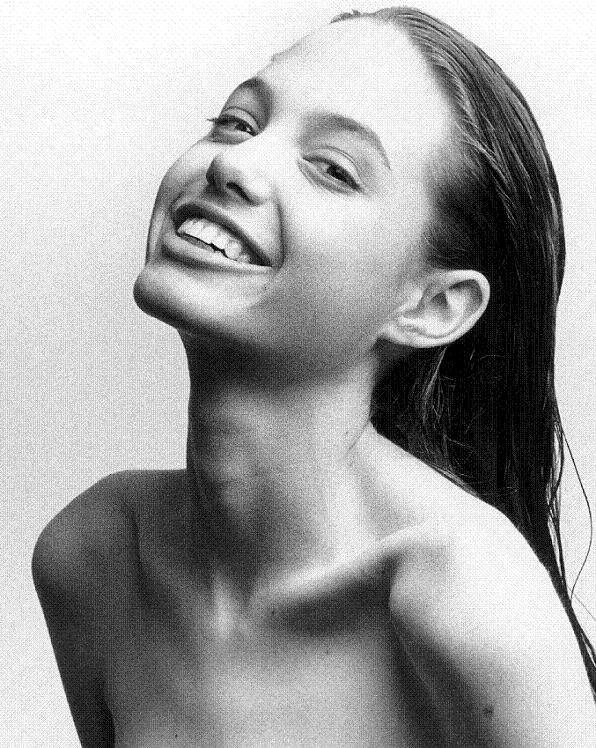 Angelina Jolie Photo (  )  ,     ,    /  - 43