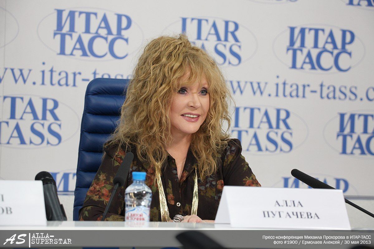 http://www.howstar.ru/i/womenrus/AllaPugacheva/AllaPugacheva9917.jpg